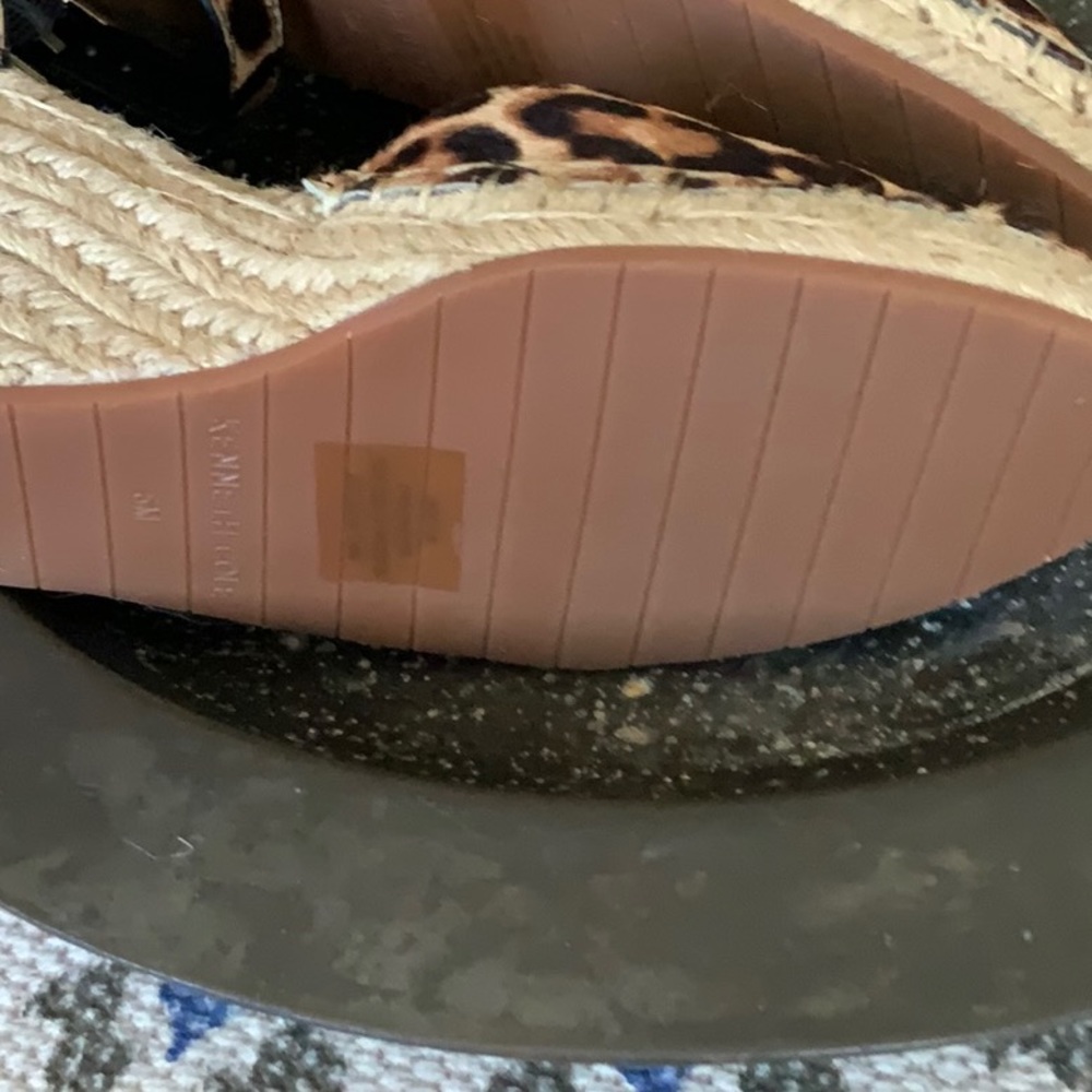 Kenneth Cole leopard espadrille wedge. “Olivia” - Picture 5 of 8